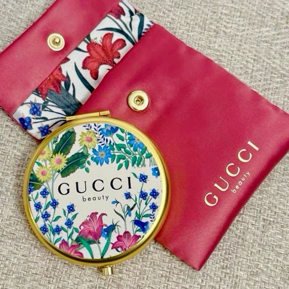 Gucci Beauty Floral / Gold Compact Mirror with Snap Pouch - Picture 4 of 6